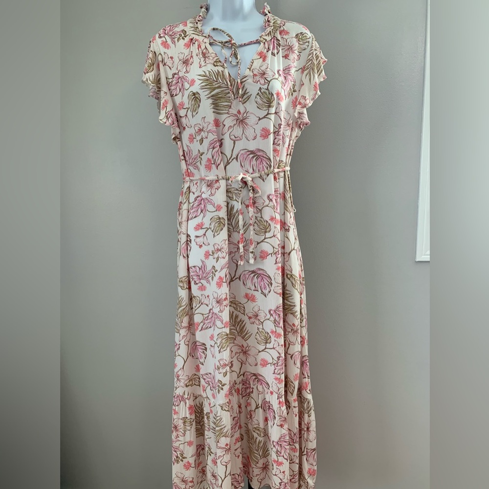 Time & Tru Floral Tie-Front Maxi Dress in Cream With Pink and Green Floral
